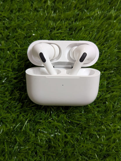 AirPods Pro (2nd Generation) – Pure Sound. Zero Distractions.